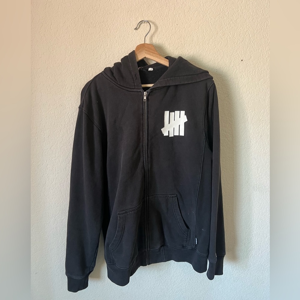 Undefeated Zip Up Sweater Black Size L